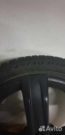 Pirelli P Zero Winter 245/40 R18
