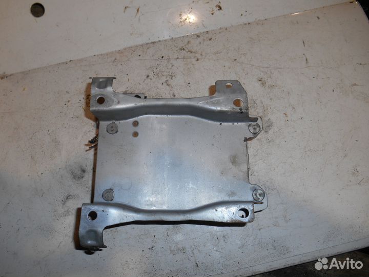 Блок управл airbag MB942682 Mitsubishi Galant E5