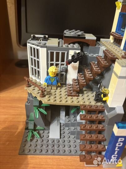 Lego city полиция