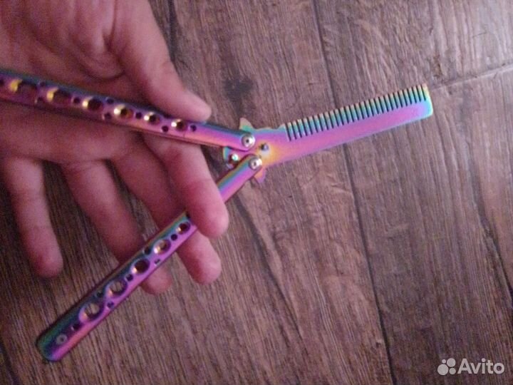 Нож бабочка расческа