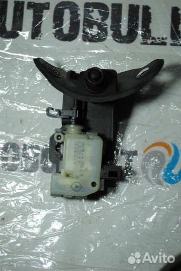 Активатор крышки бензобака Mercedes-Benz сls