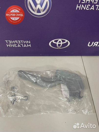 Петля капота Hyundai Solaris 2/ (17-20) правая