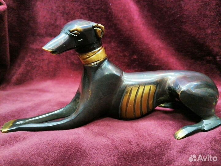 Гончие бронза