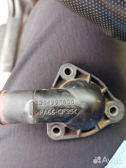 Крышка термостата на Ниссан Альмера н 16