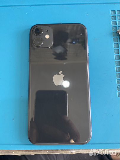 iPhone 11, 64 ГБ