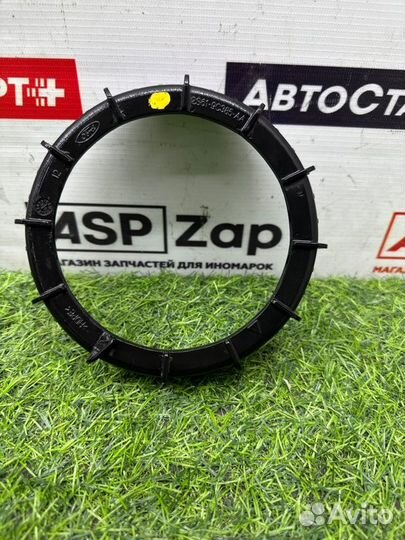 Гайка топливного насоса Mazda 3 BK LF17 2009