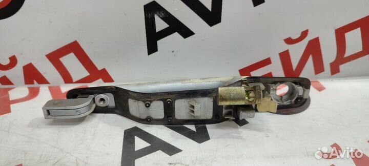 Ручка двери внешняя передняя правая Mitsubishi