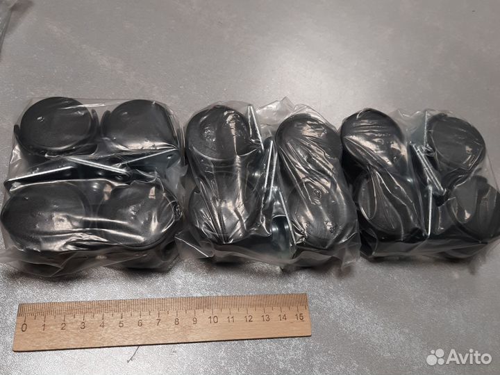 12 мебельных роликов d4см