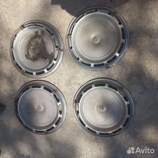Колпаки для автомобиля волга