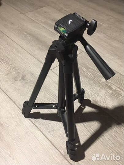 Штатив для фотоаппарата