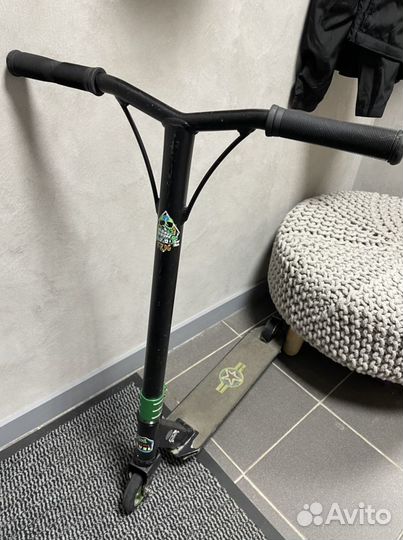 Трюковой самокат Frog