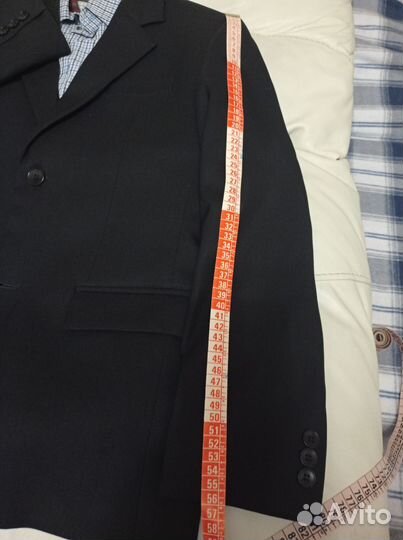 Пиджак для мальчика новый 158