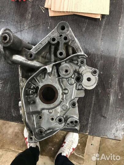 Насос масляный Mitsubishi Lancer IX 1.6