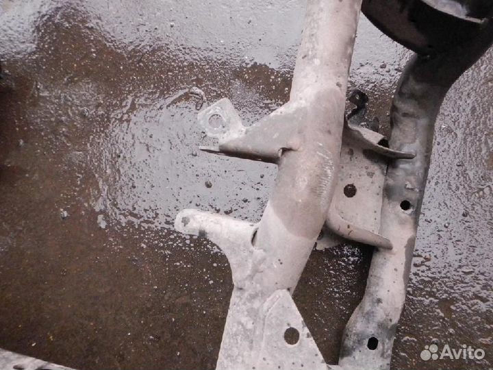 Балка передняя/подрамник Mercedes-Benz M-Class