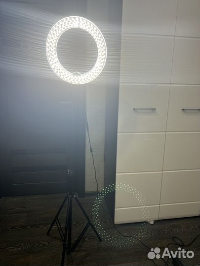 Кольцевая лампа