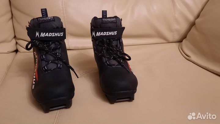 Лыжные ботинки 31, 34 и 37 р-р