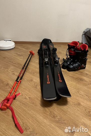 Горные лыжи и ботинки 26 размер комплект