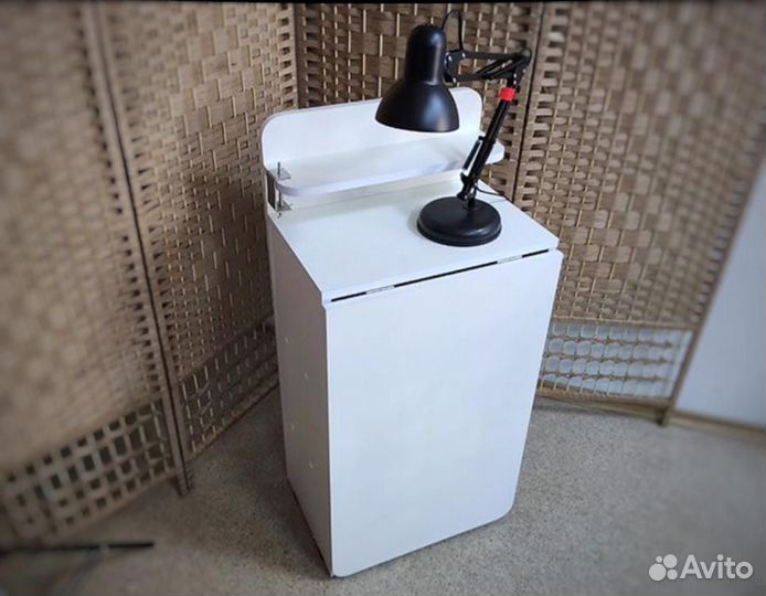 Стол для маникюра складной