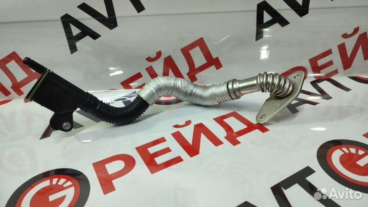 Патрубок вентиляции картерных газов Audi Q5 8R