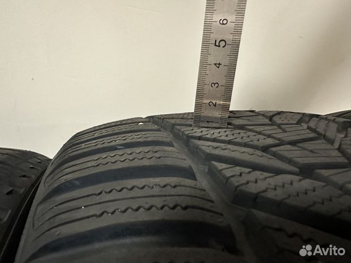 Hankook Winter I'Cept Evo 3 W330 255/35 R21 и 285/30 R21 98W