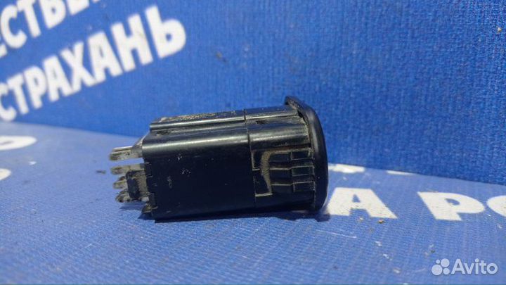 Кнопка стеклоподъемника Daewoo Nexia N150 седан