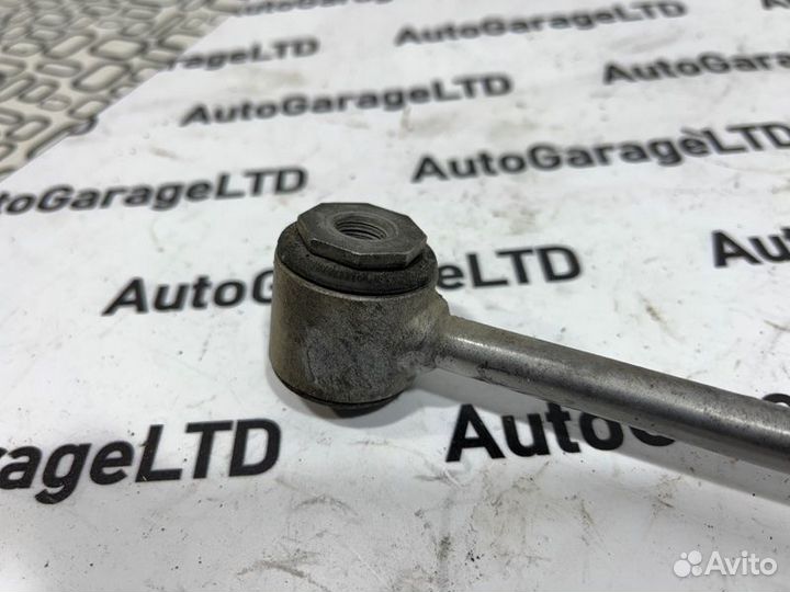 Стойка стабилизатора задняя правая Mercedes-Benz