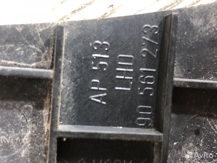 Накладка серлектопа АКПП opel 90561273