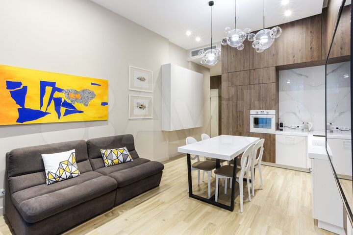 3-к. апартаменты, 71 м², 1/4 эт.