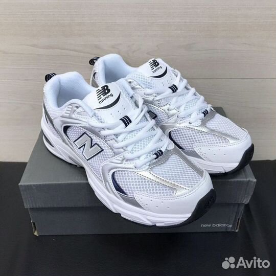 Кроссовки женские new balance