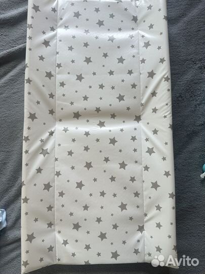 Горка для купания, пеленальный столик, круг