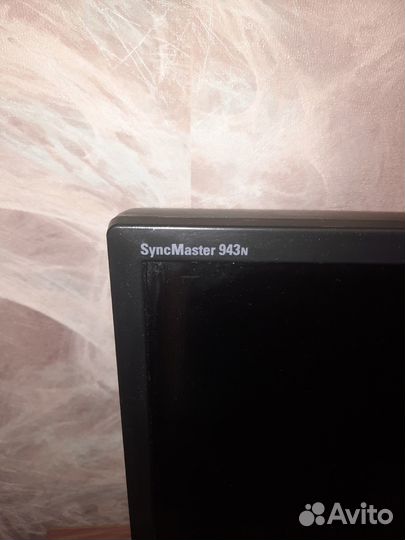 Монитор Samsung SyncMaster 943n