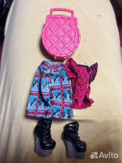 Одежда для кукол monster high Лорна Макнесси
