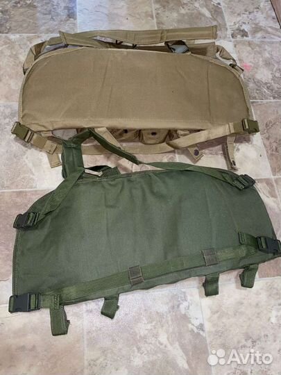 Разгрузочный жилет под 8 магазинов + подсумки