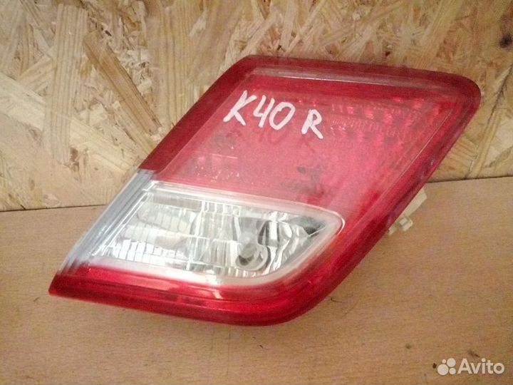 Фонарь задний внутренний правый правый Toyota