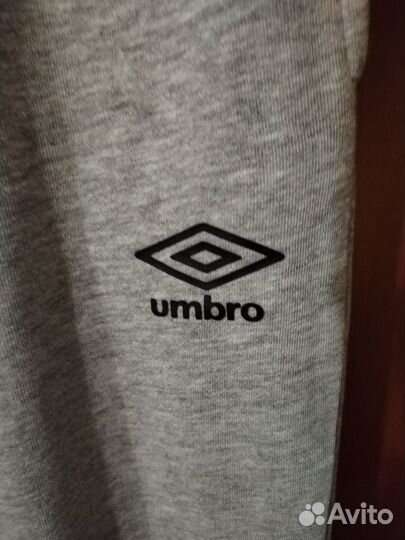 Спортивные штаны Umbro. Оригинал