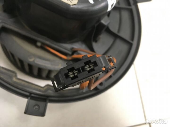 Моторчик отопителя Passat B6 2005-2010