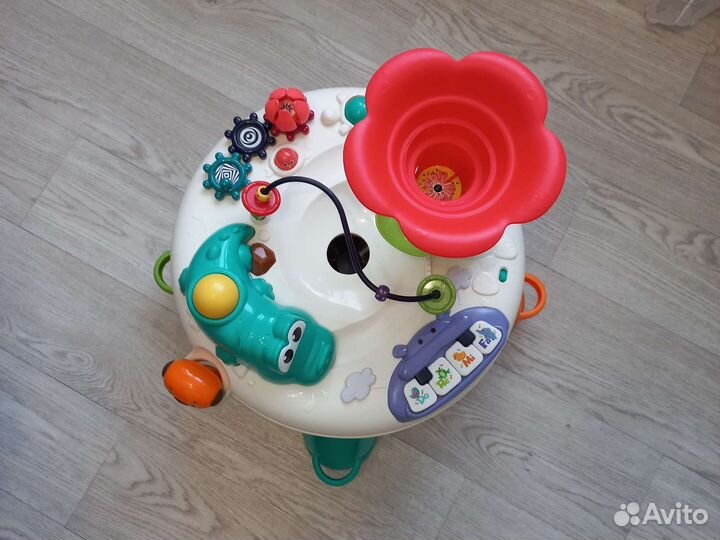 Игровой центр музыкальный столик