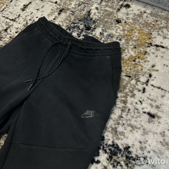 Спортивные штаны nike tech fleece