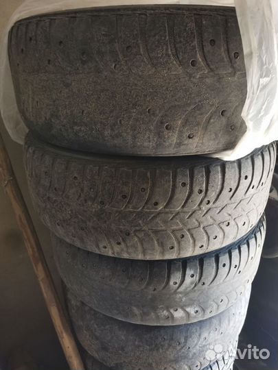 Bridgestone Ice Cruiser 5000 195/60 R15