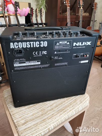 Комбоусилитель для акустической гитары NUX 30