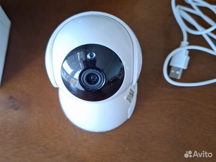 Камера видеонаблюдения купольная