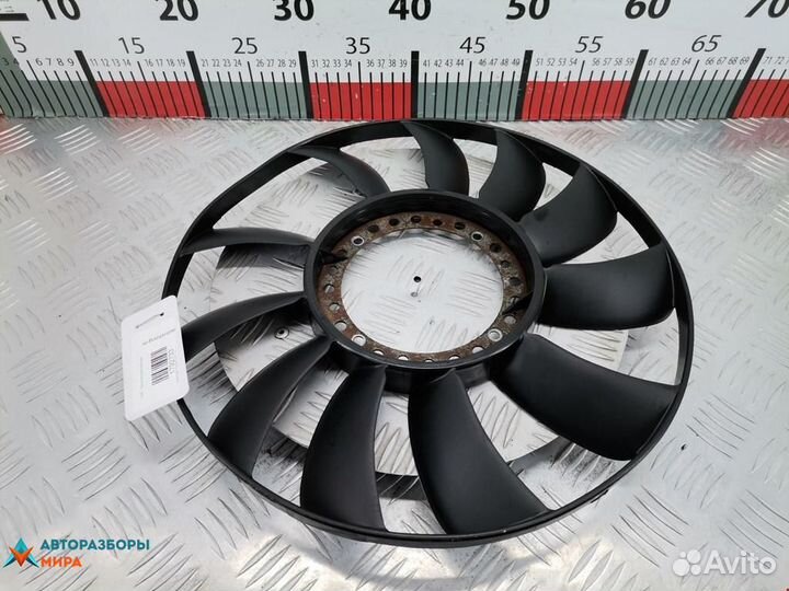 Крыльчатка вентилятора (лопасти) Volkswagen Passat