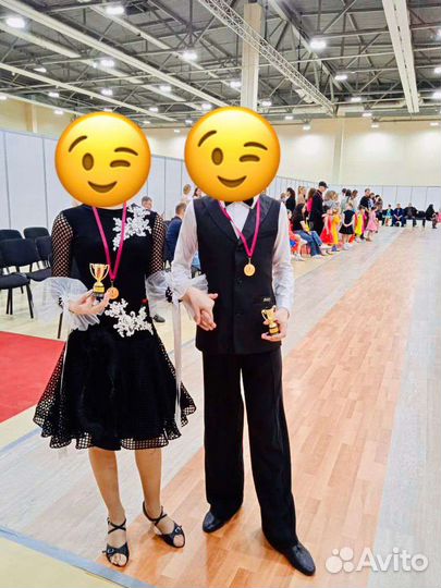 Купальник с двумя юбками латина и стандарт 5тыс.р