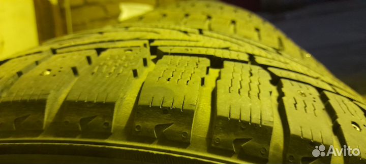 Nokian Tyres Hakkapeliitta 7 SUV 275/50 R20