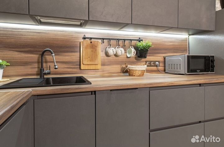 Кухня до потолка на заказ