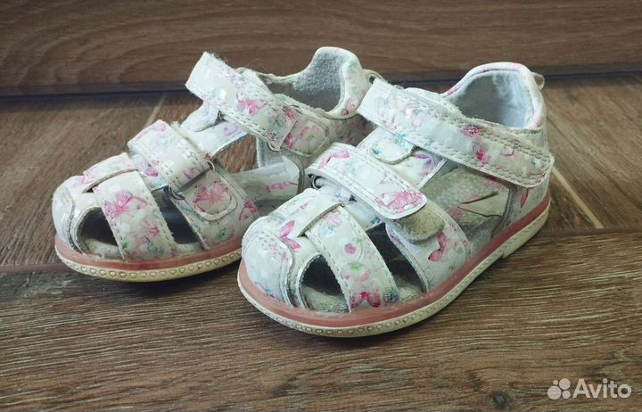 Сандалии для девочки 21 размер