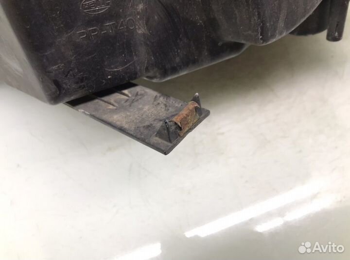 Фара правая Ford C-Max 2.0 tdci 2008