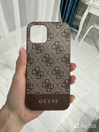 Чехол guess на iPhone 12 и 12 pro