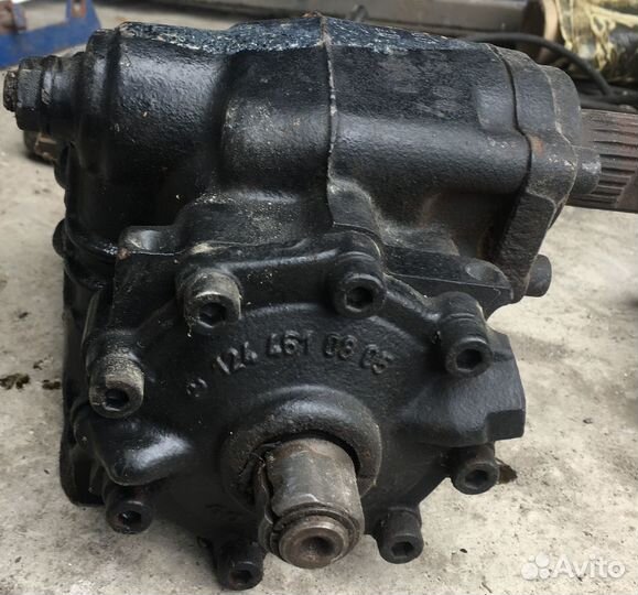 Рулевой редуктор. Рулевая машинка Mersedes w202