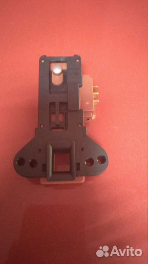 Замок люка,устройство блокировки.Новые